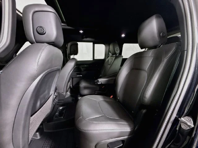 Certified Used 2025 Santorini Black Metallic Land Rover X-Dynamic SE image 24
