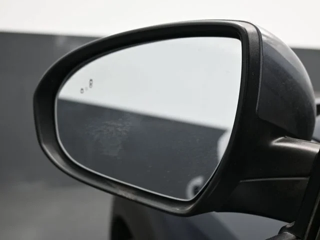 Used 2021 Gray Hyundai Value image 8
