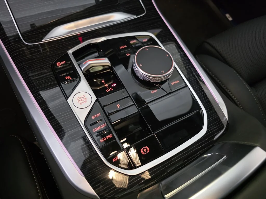 New 2026 Black BMW sDrive40i image 19