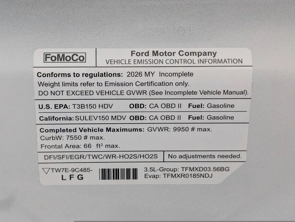 New 2026 Oxford White Ford Cutaway image 25