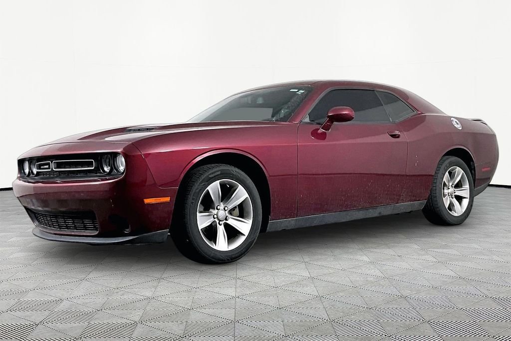 2018 Dodge Challenger SXT's photo