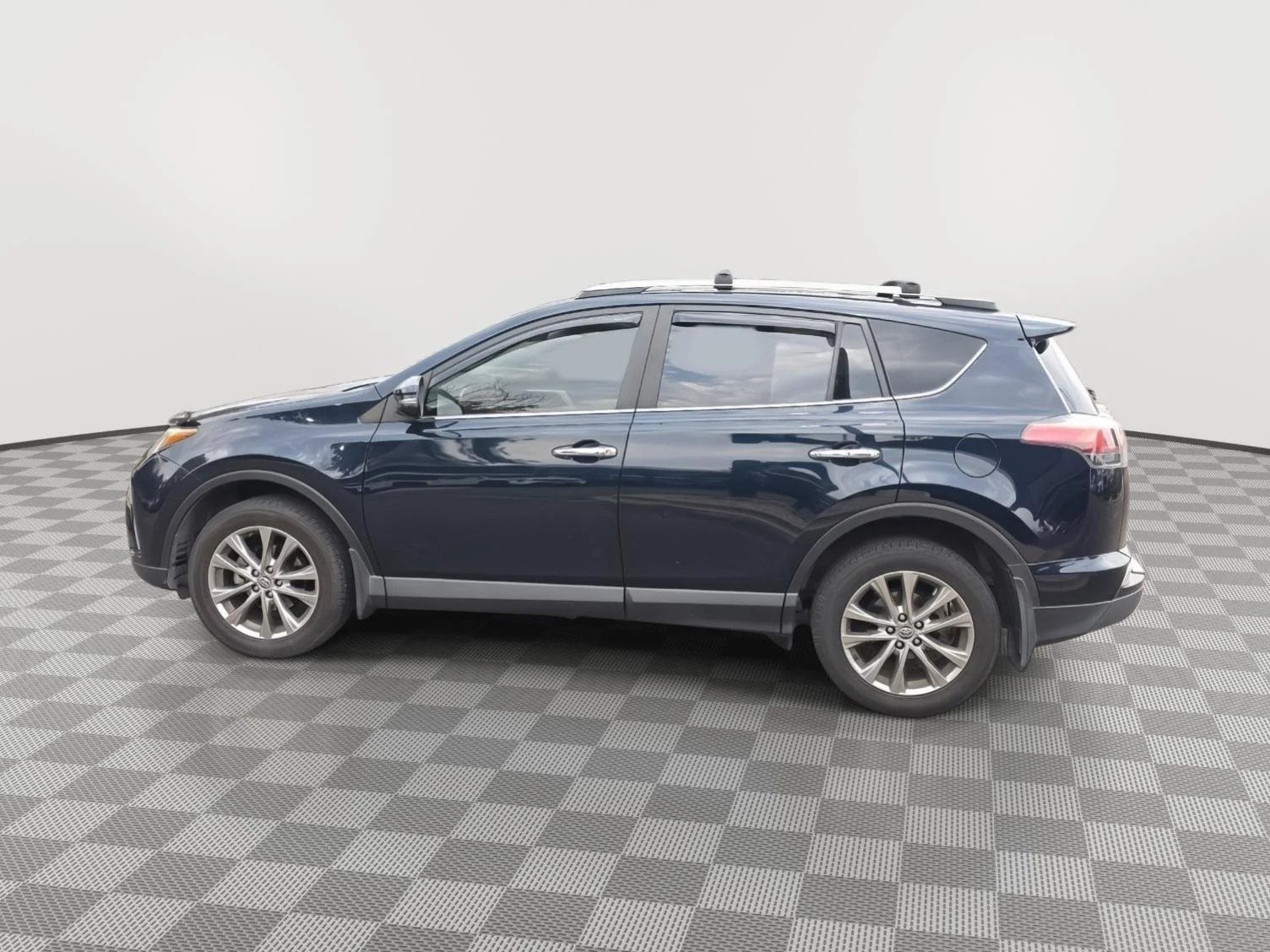 Certified Used 2018 Galactic Aqua Mica Toyota Limited image 6