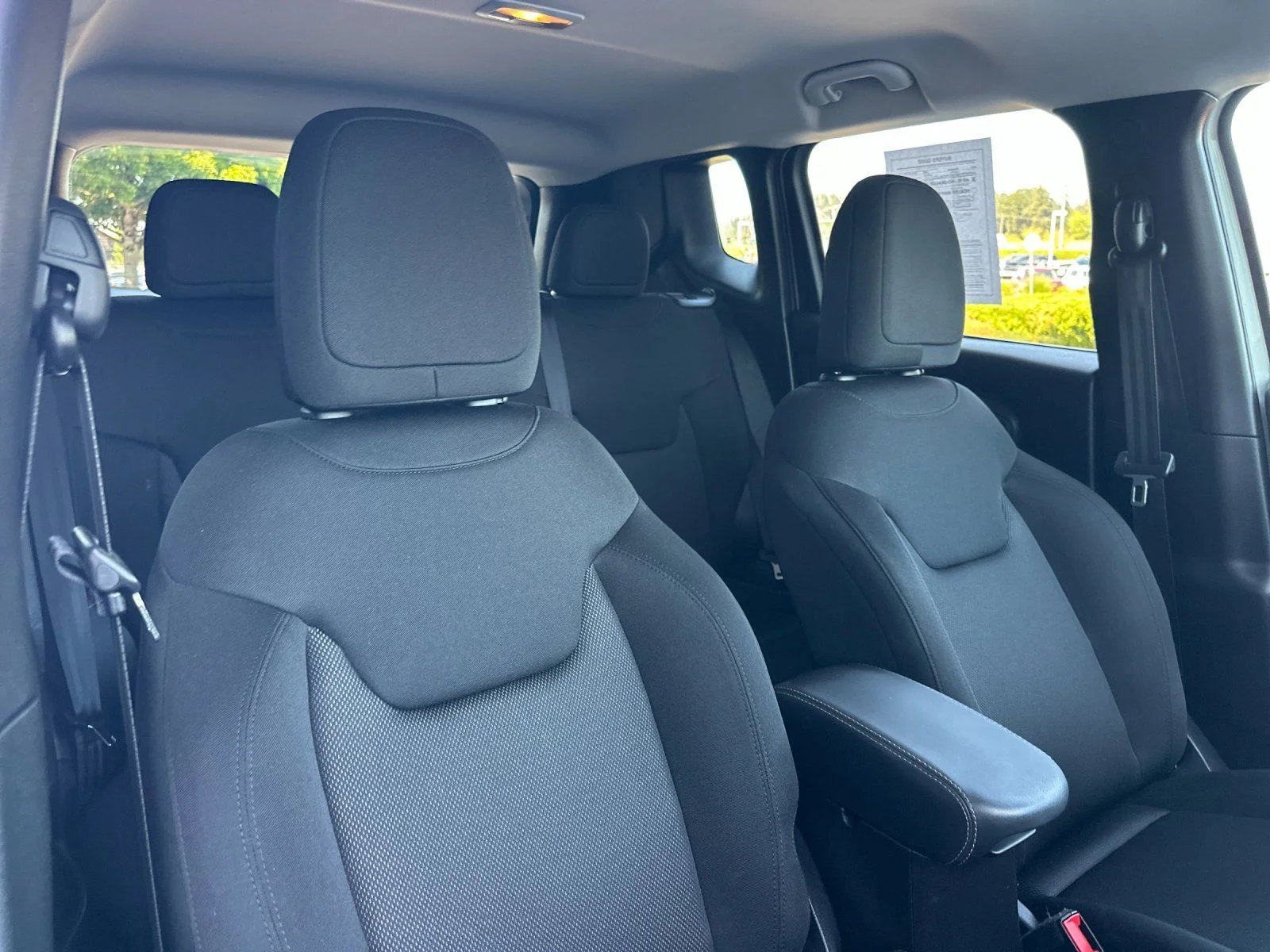 Used 2023 Alpine White Clearcoat Jeep Latitude image 16