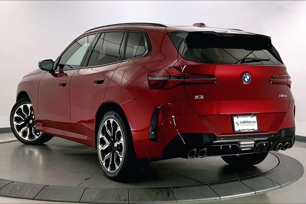 Used 2026 Vegas Red Metallic BMW  image 10
