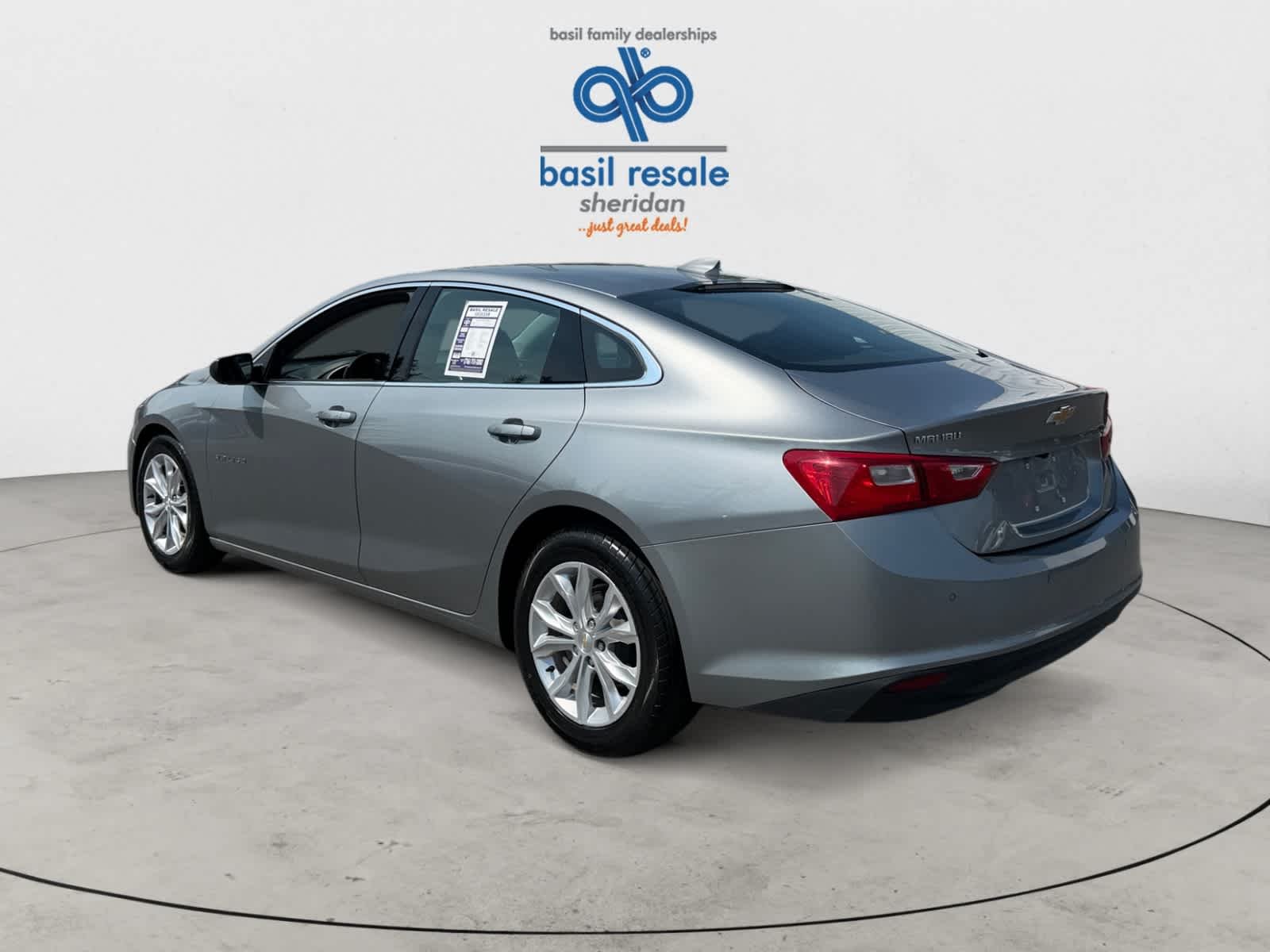 Used 2024 Sterling Gray Metallic Chevrolet LT image 5