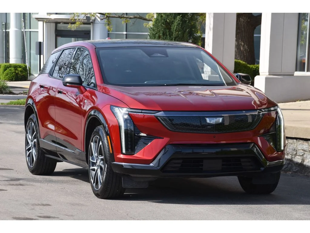Certified 2025 Cadillac OPTIQ Sport 2 with VIN 3GYK3GMR2SS137738 for sale in Lexington, KY