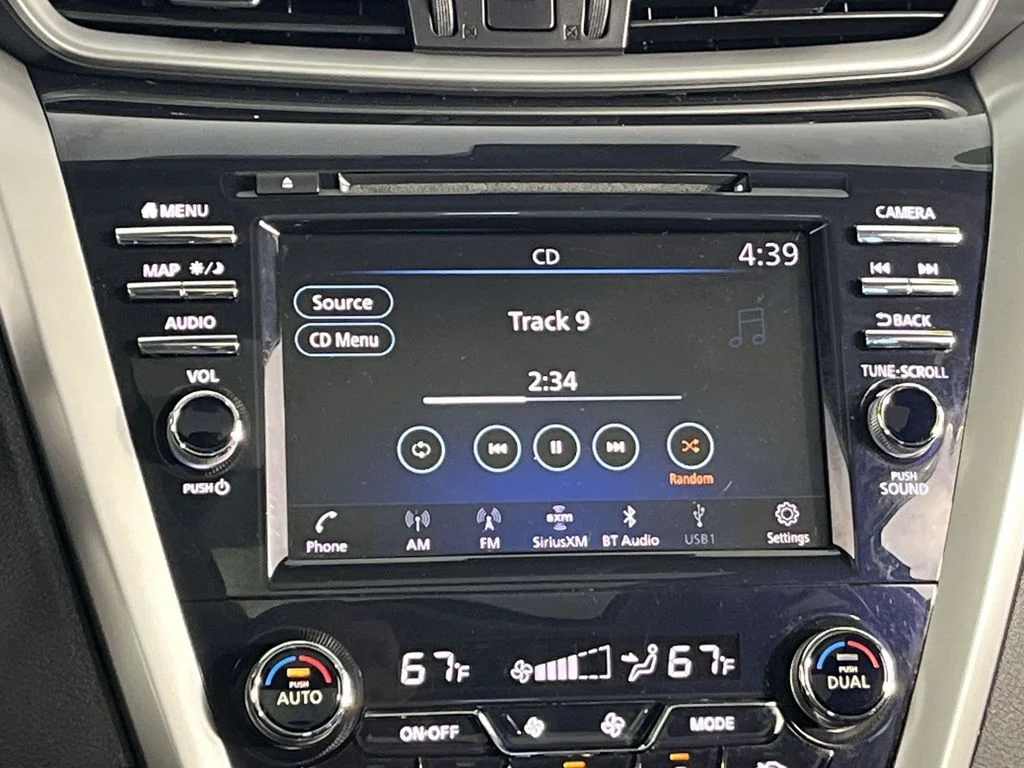 Used 2019 Silver Nissan Platinum image 16