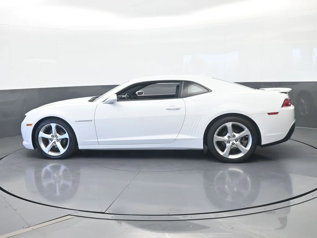 Used 2015 Chevrolet Camaro 2LT with VIN 2G1FF1E36F9267958 for sale in Miami Lakes, FL