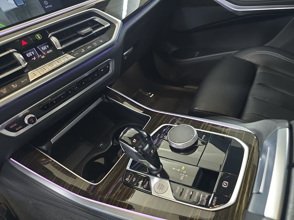Used 2020 Dark Graphite Metallic BMW sDrive40i image 26