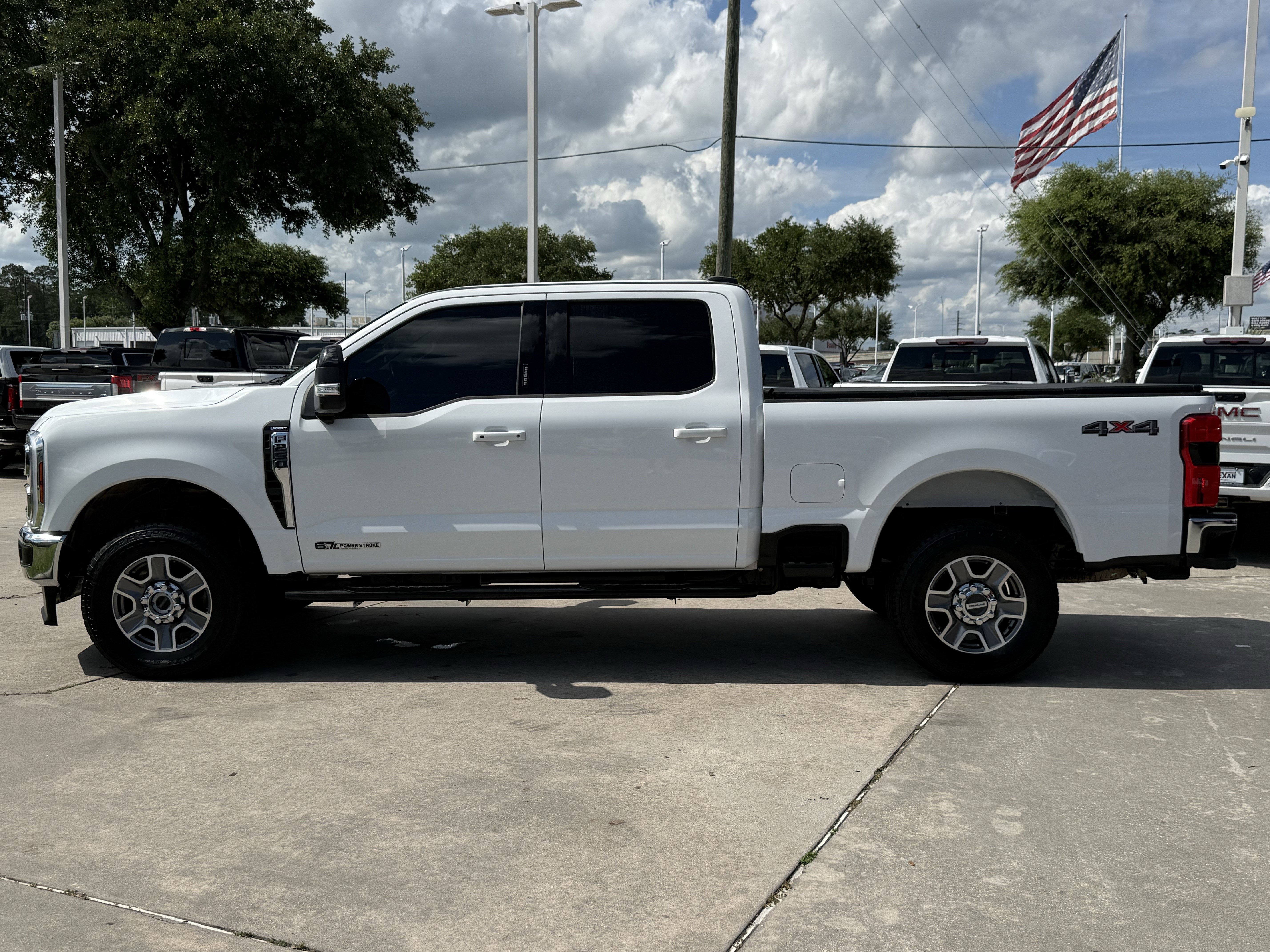 Used 2024 Oxford White Ford LARIAT image 7