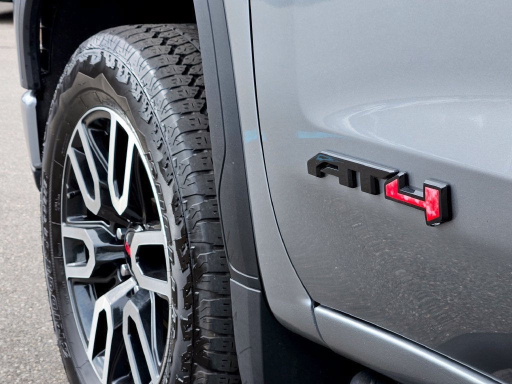2025 GMC Sierra 1500 AT4 - Photo 18