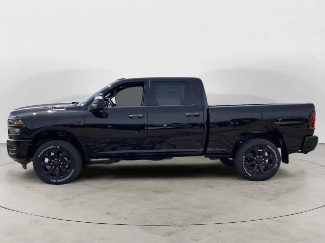 New 2026 Diamond Black Ram BIG HORN CREW CAB 4X4 6
