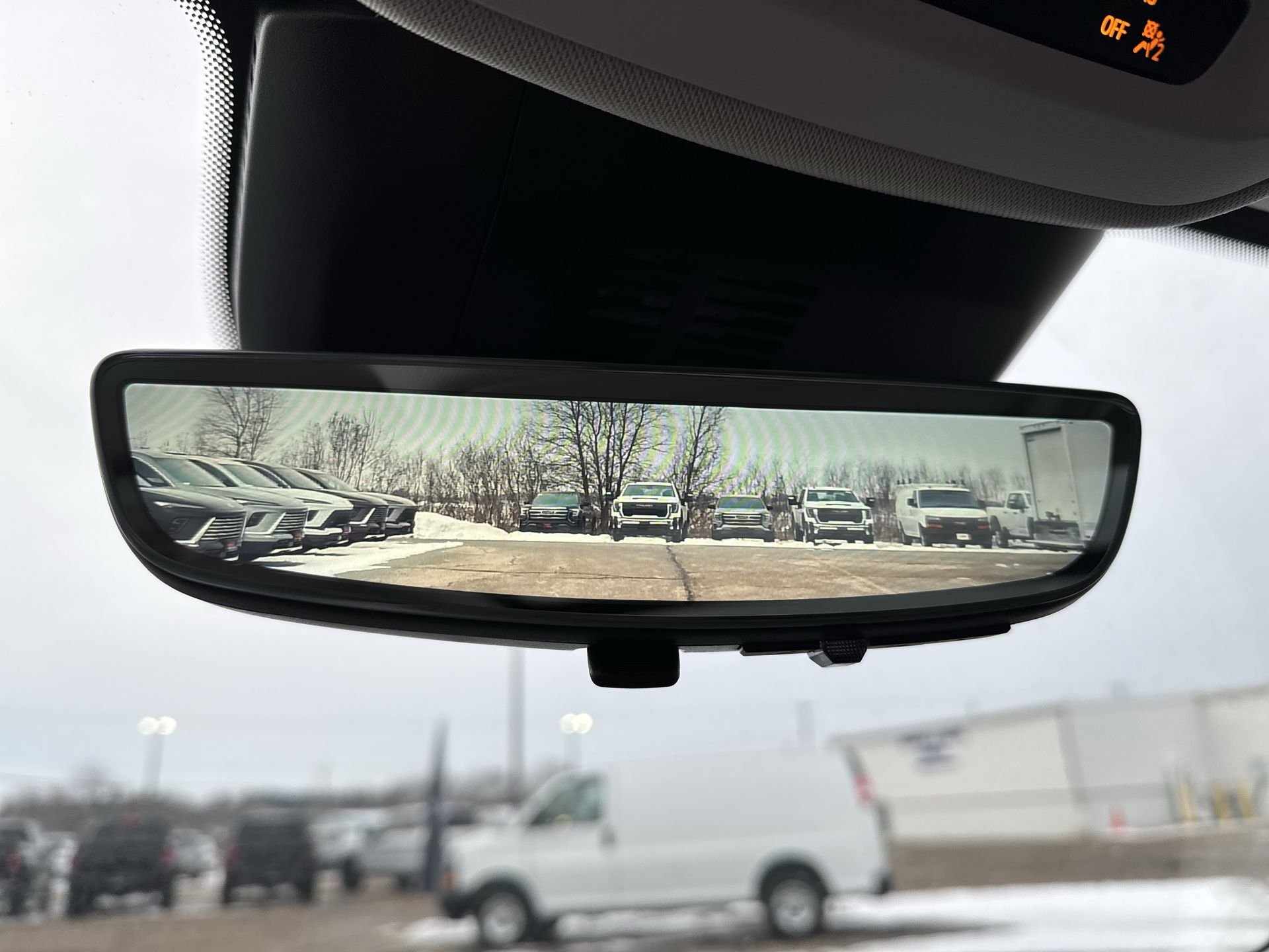 New 2026 Iridescent White Tricoat Buick Avenir image 47