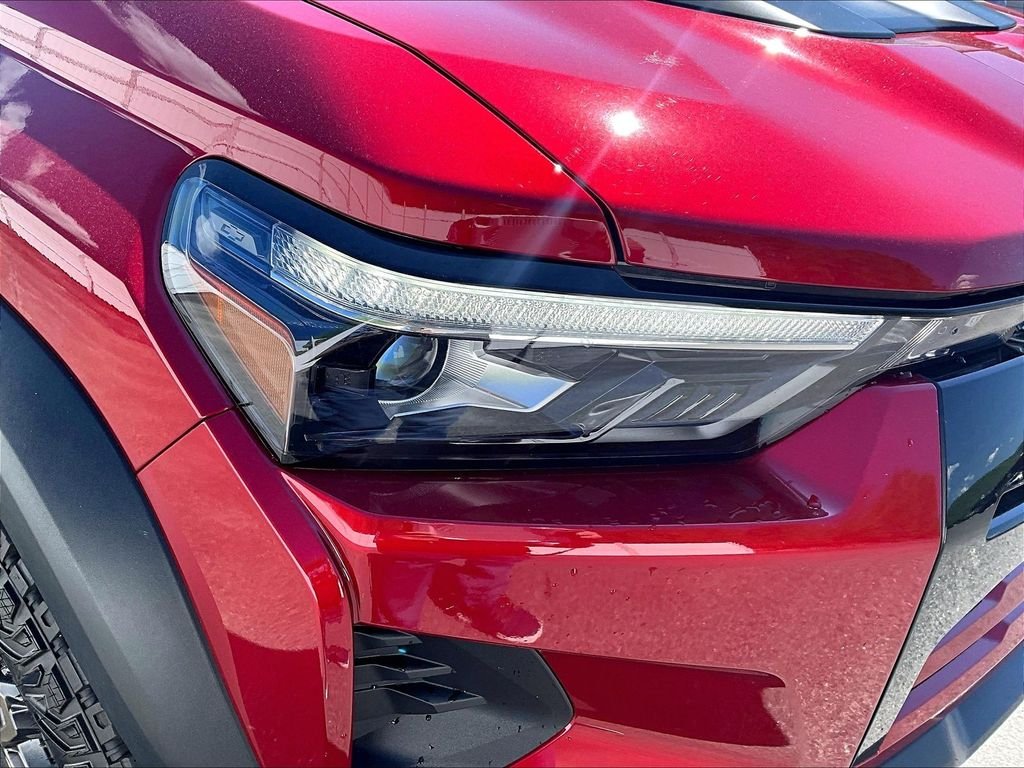 Used 2026 Red Chevrolet ZR2 image 32