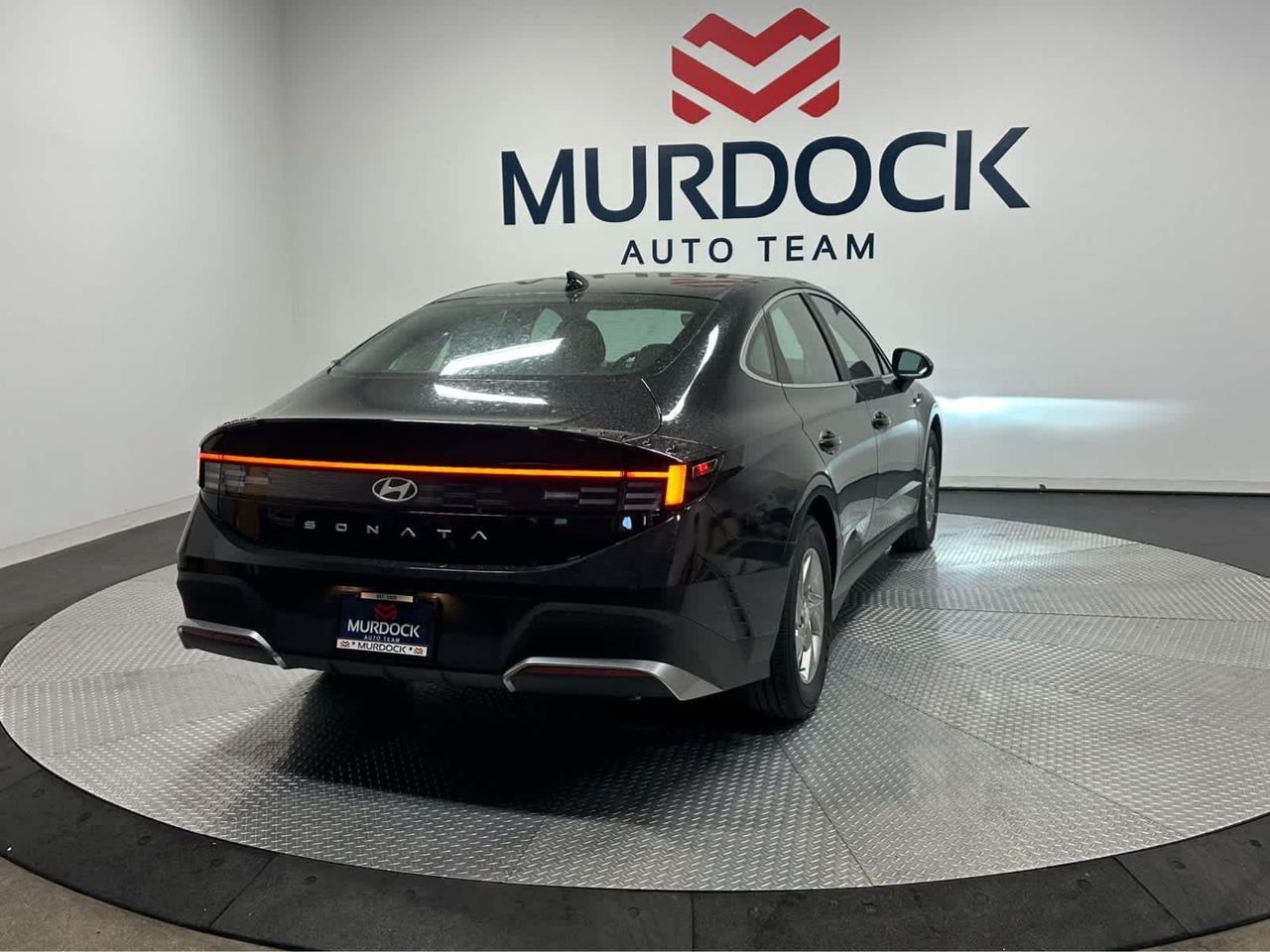 New 2026 Abyss Black Hyundai SE image 6