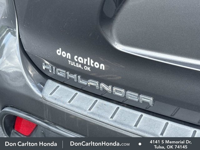Used 2024 Magnetic Gray Metallic Toyota XSE image 6