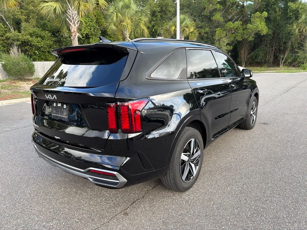 Certified Used 2023 Ebony Black Kia S image 4