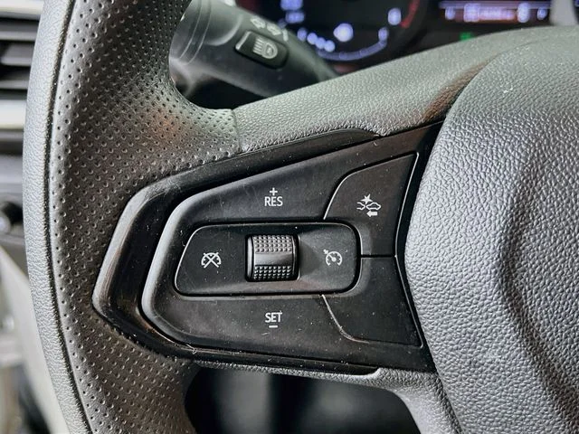 Used 2022 White Chevrolet LT image 13