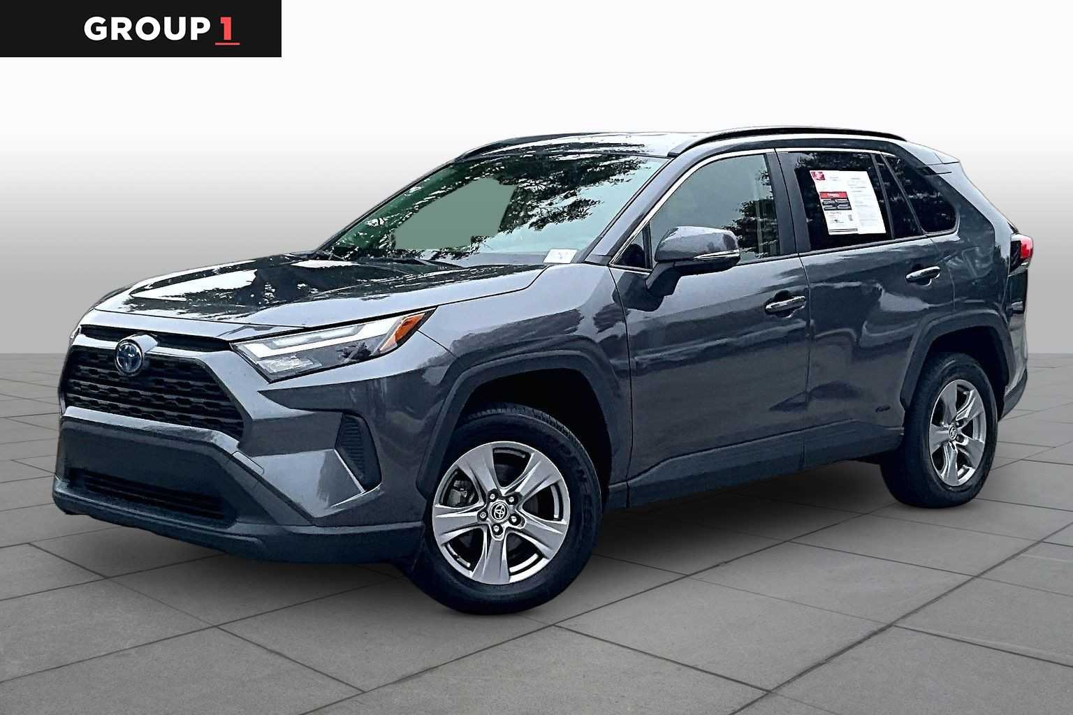 2024 Toyota RAV4 LE