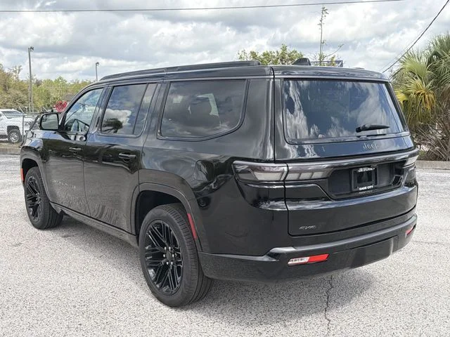 New 2026 High Gloss Black Exterior Paint Jeep Limited Reserve image 6