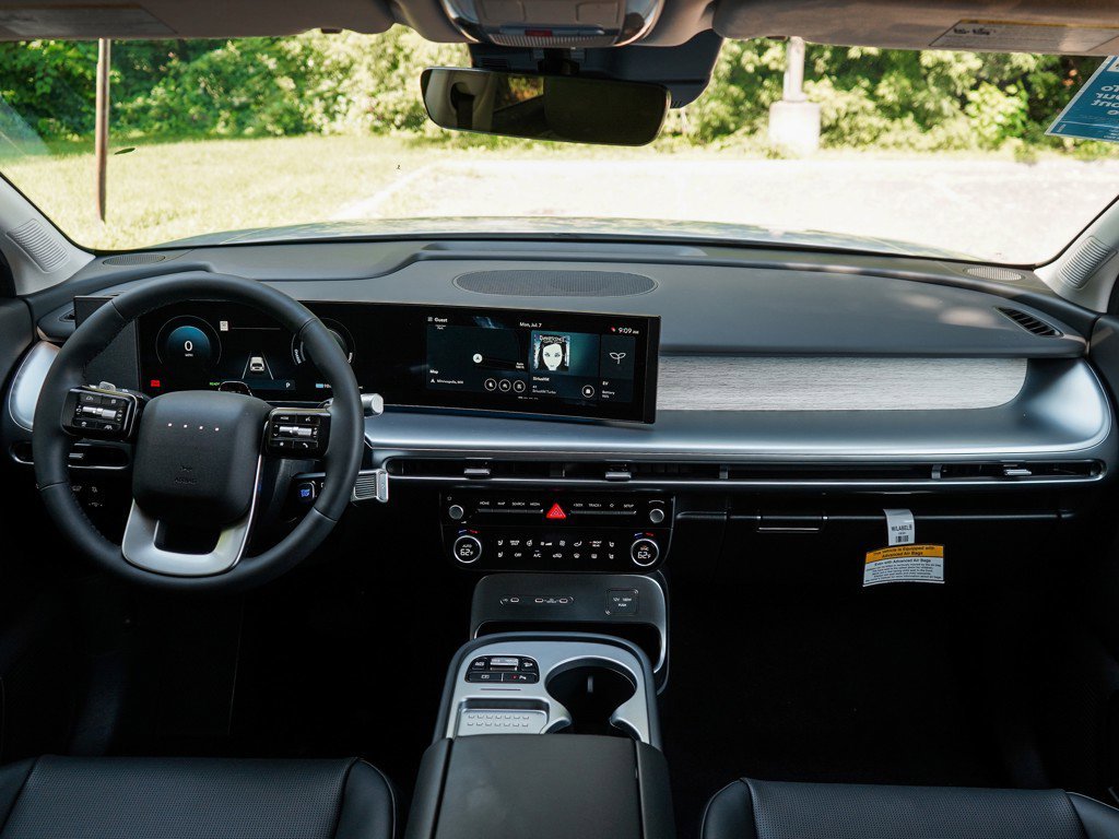 2026 Hyundai IONIQ 9 SEL - Photo 13