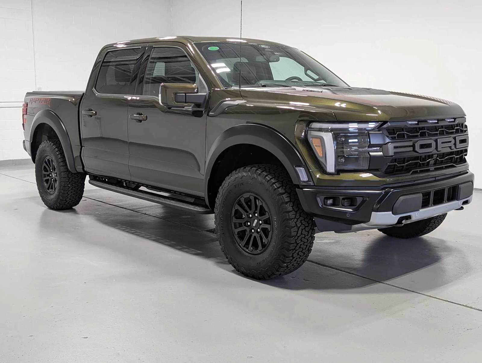 Used 2026 Green Ford Raptor image 6