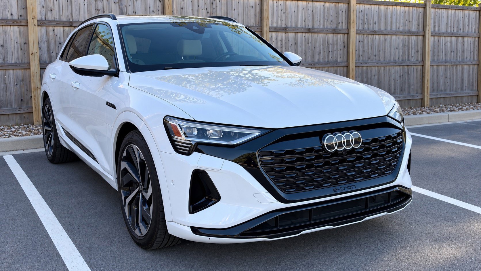 2024 Audi Q8 e-tron Premium Plus