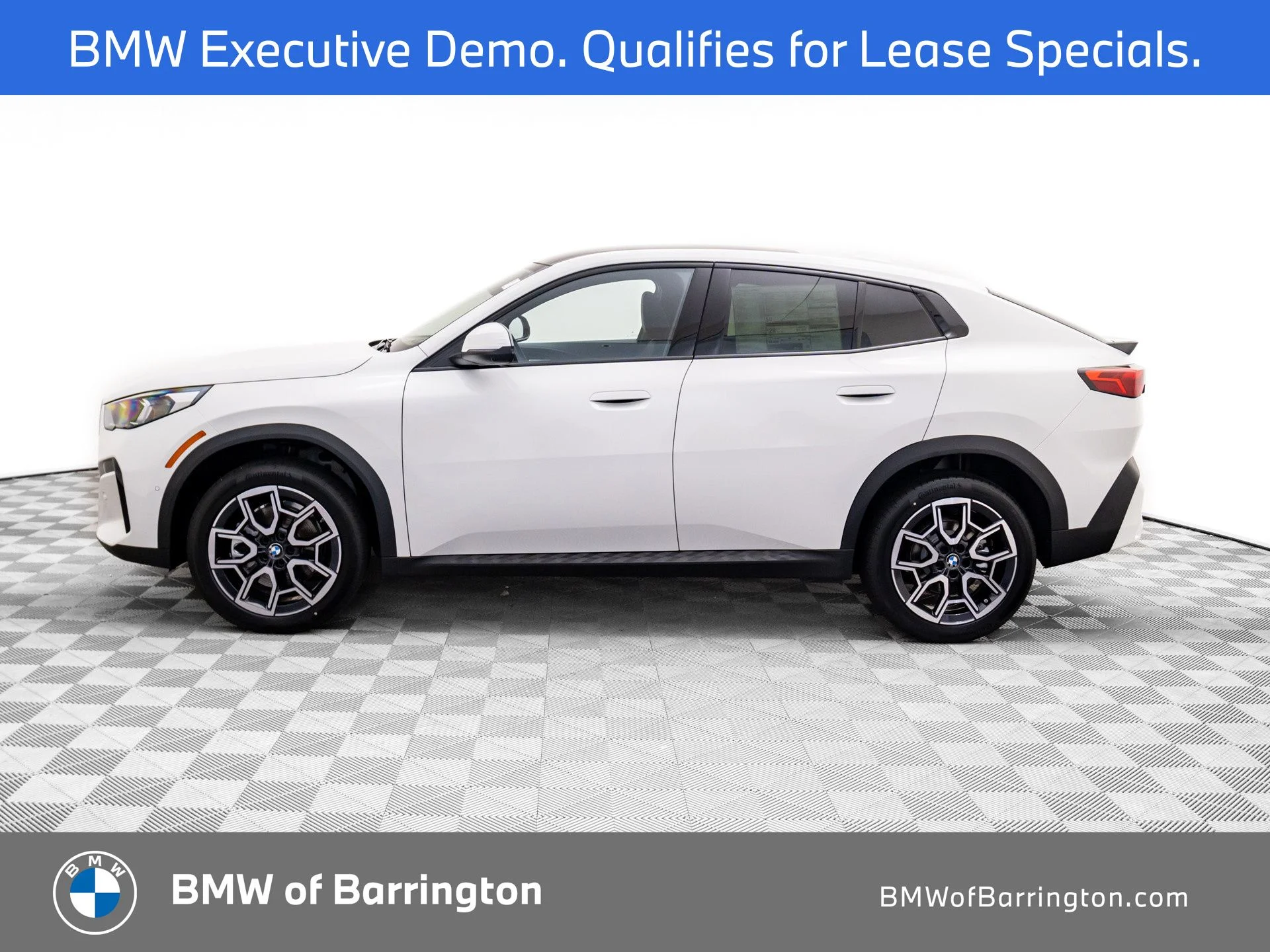 New 2026 White BMW xDrive28i image 2
