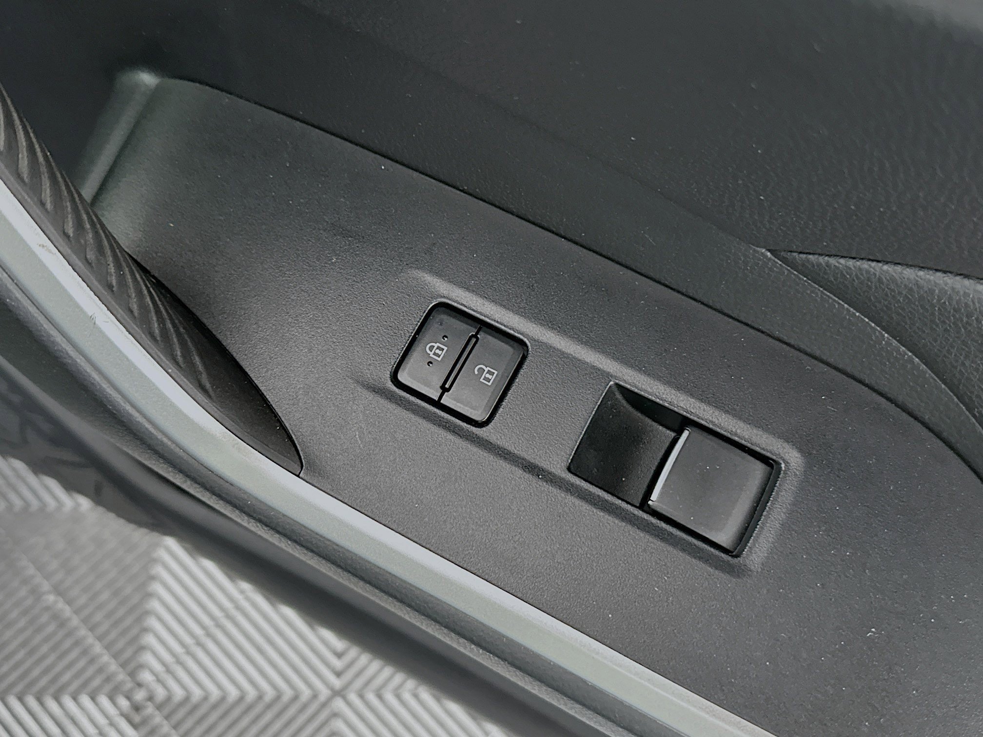 Used 2021 Magnetic Gray Metallic Toyota XLE Premium image 29