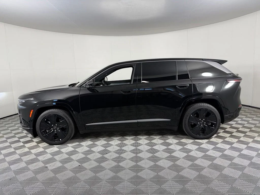 Used 2024 Black Jeep Launch Edition image 11