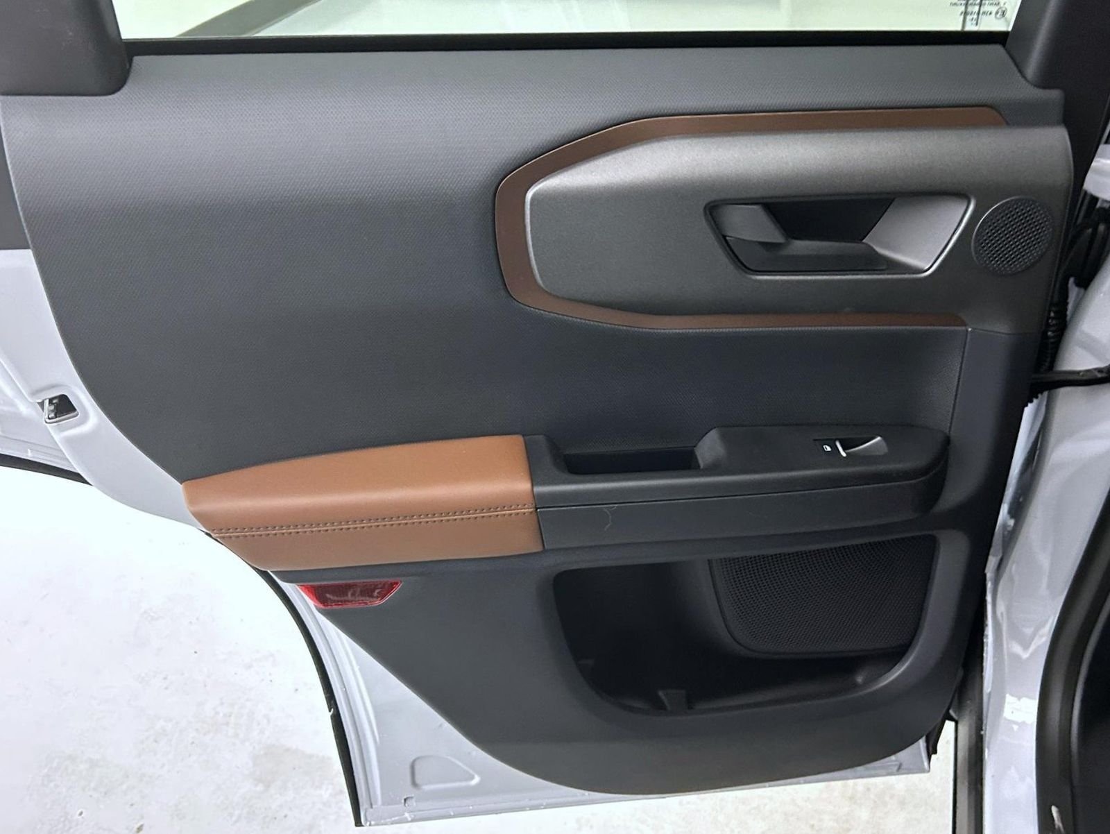 New 2026 Space White Metallic Ford Outer Banks image 20