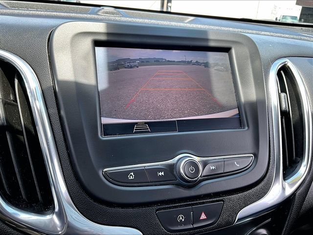 Used 2024 Summit White Chevrolet LT image 27