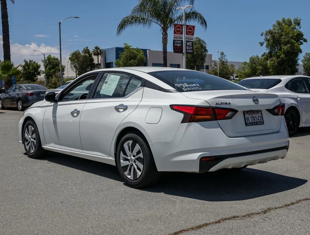 Used 2024 White Nissan 2.5 S image 5