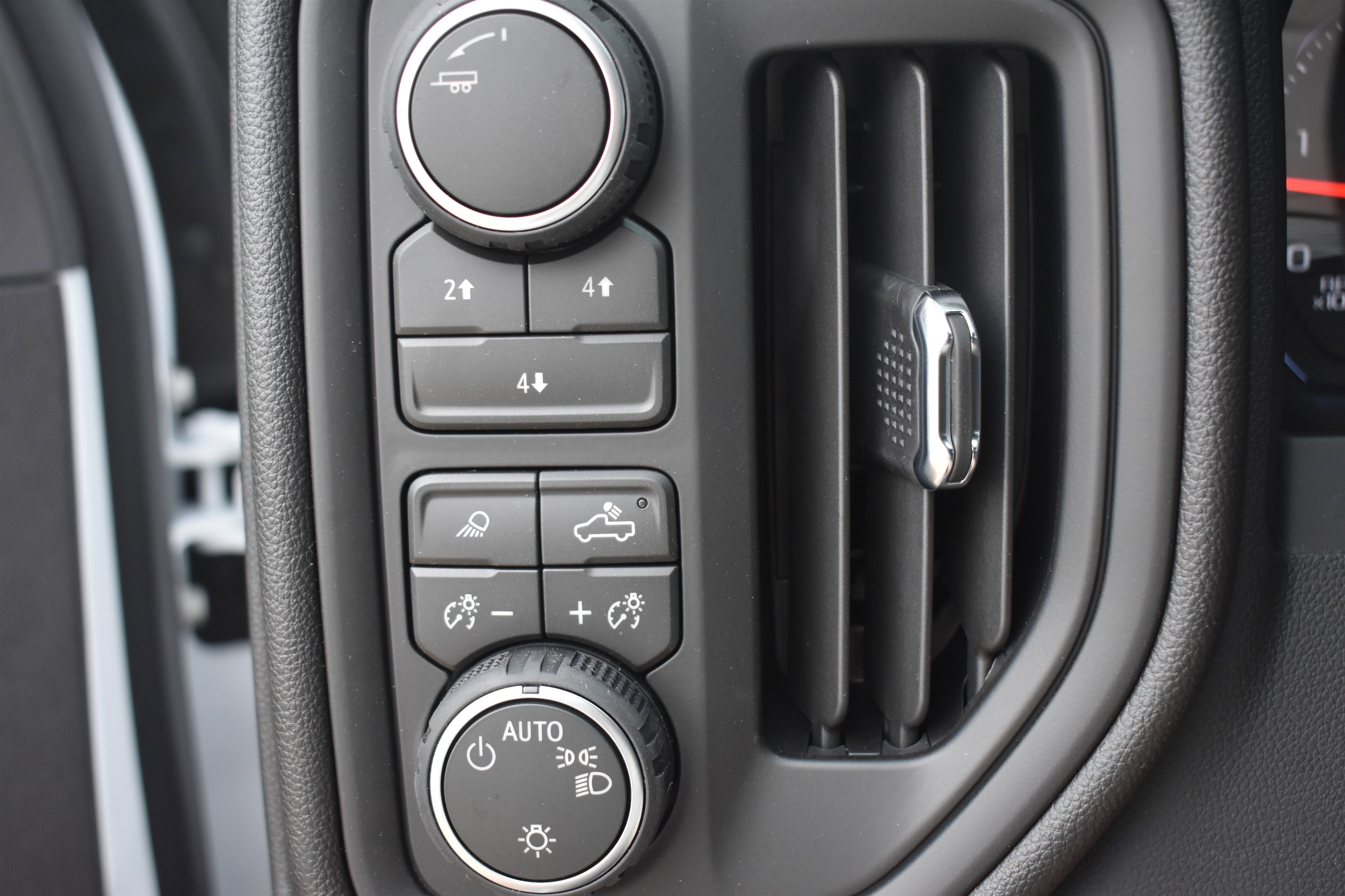 2026 Chevrolet Silverado 2500 HD Custom - Photo 29