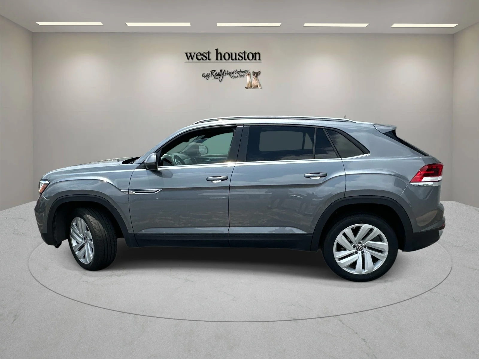 Used 2022 Gray Volkswagen 3.6L V6 SE w/Technology image 8