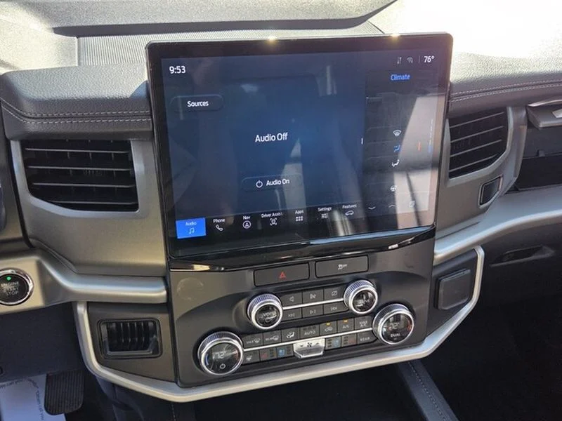 Used 2022 Oxford White Ford XLT image 20