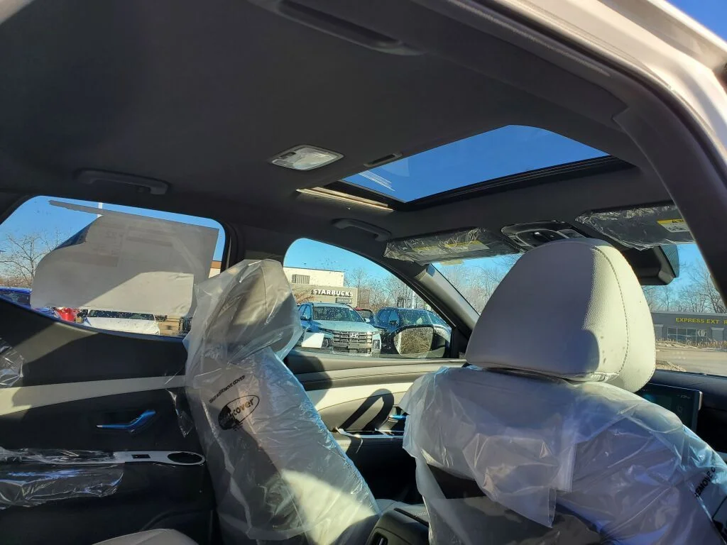 Used 2025 White Hyundai Limited image 10