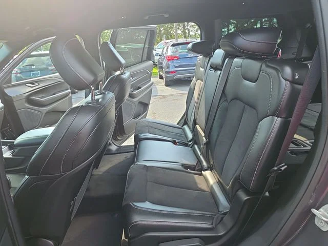 Used 2024 Gray Jeep Altitude image 16