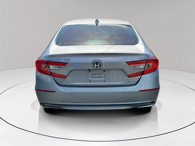 Used 2022 Silver Honda EX-L image 5