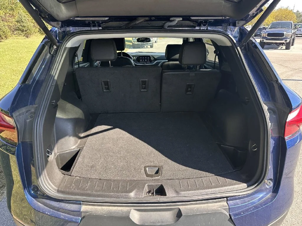 Used 2022 Blue Chevrolet LT image 18