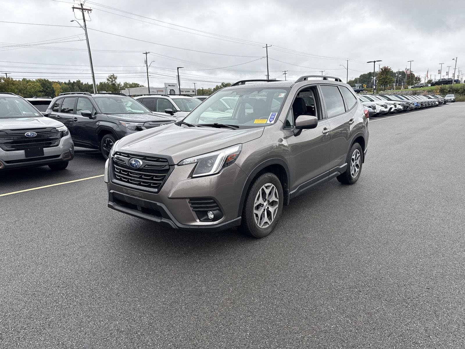 Used 2024 Brilliant Bronze Metallic Subaru Premium image 6