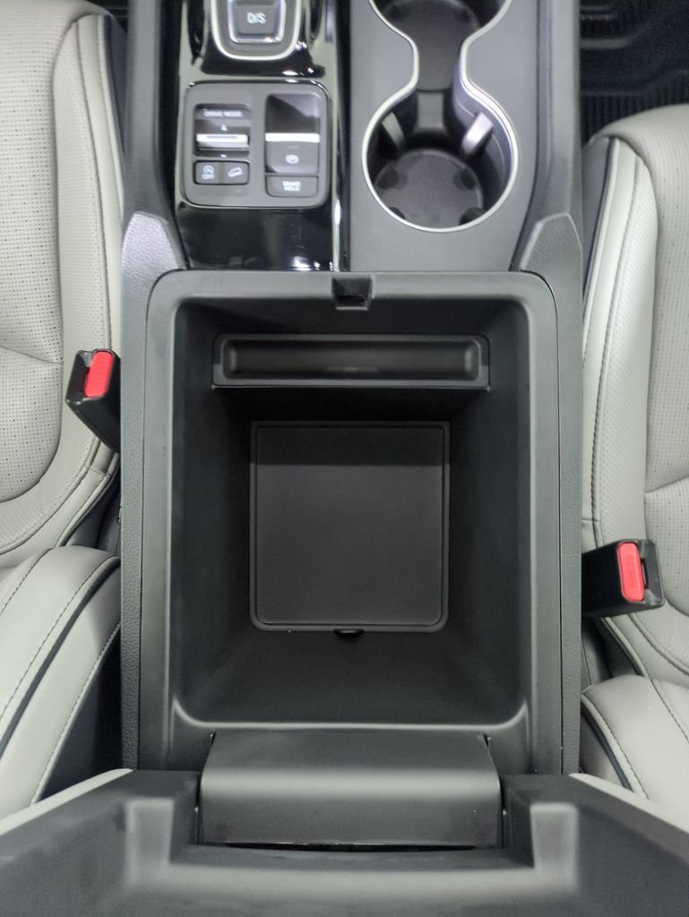 2025 Honda Pilot Elite - Photo 29
