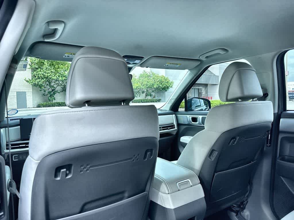 Used 2025 Ecotronic Gray Hyundai SE image 23