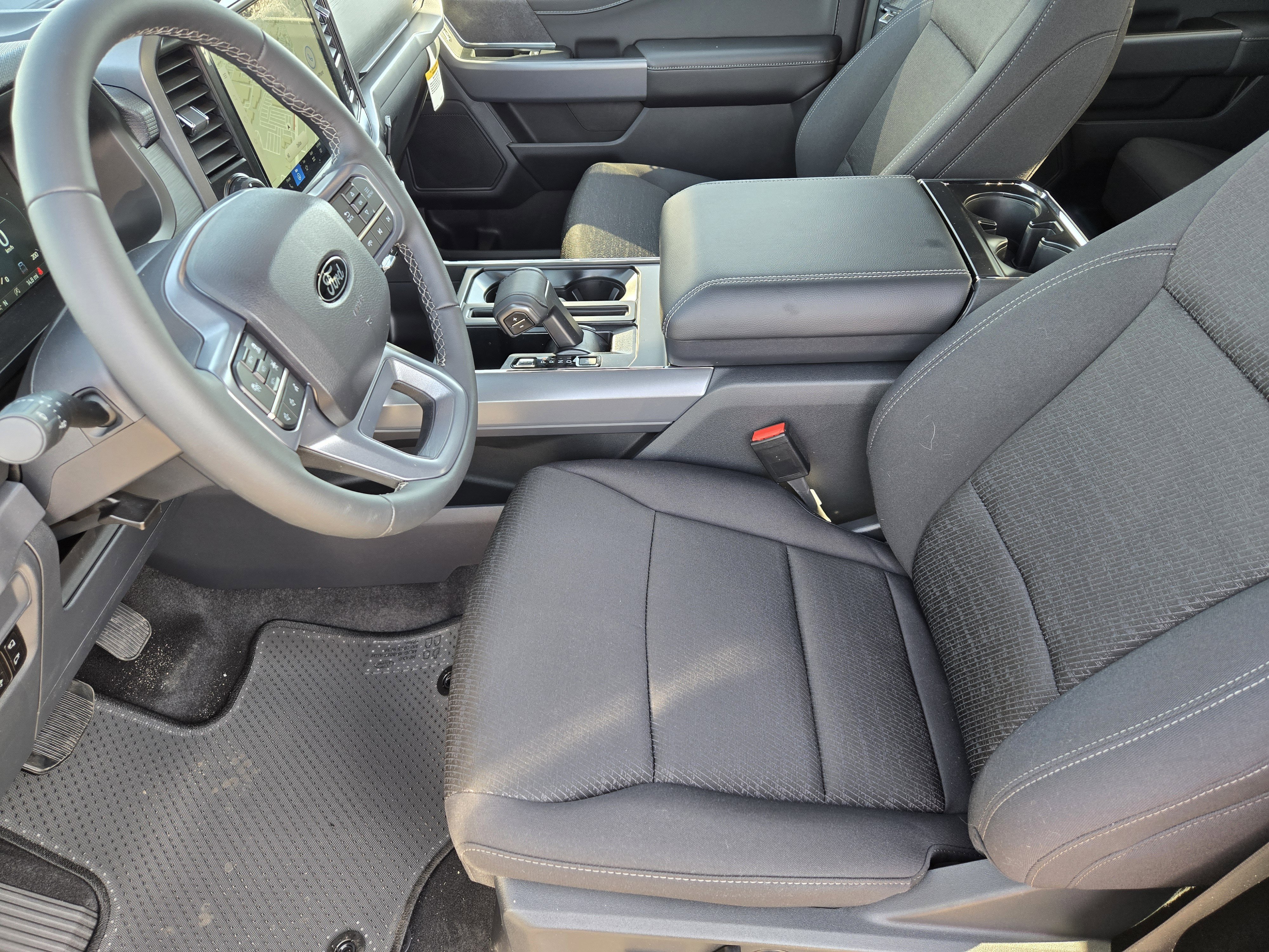 New 2026 Carbonized Gray Metallic Ford XLT image 8