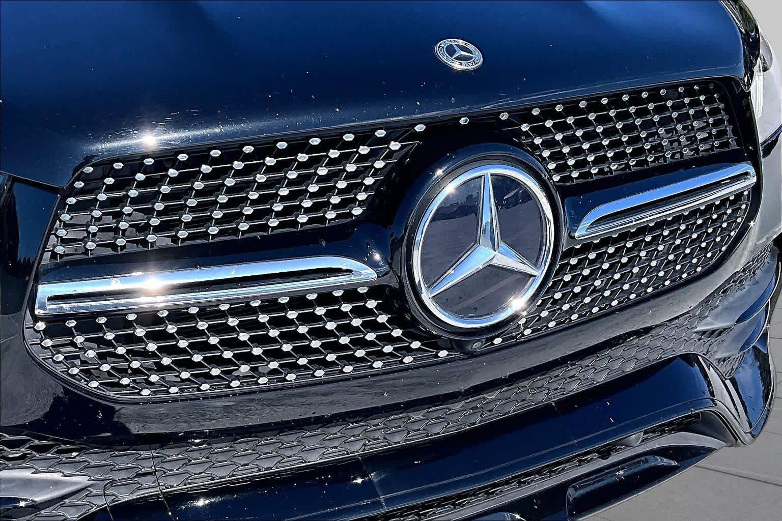 Used 2021 Obsidian Black Metallic Mercedes-Benz GLE 350 image 30