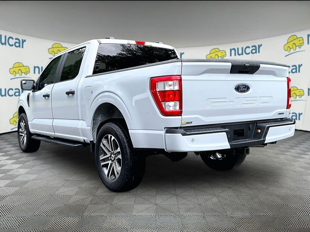 Used 2022 White Ford XL image 5
