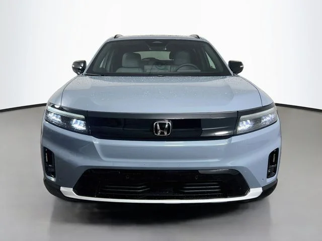 New 2026 Sonic Gray Pearl Honda Touring image 2