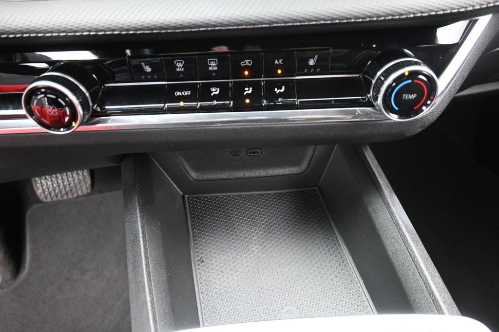 Used 2025 White Chevrolet LT image 20
