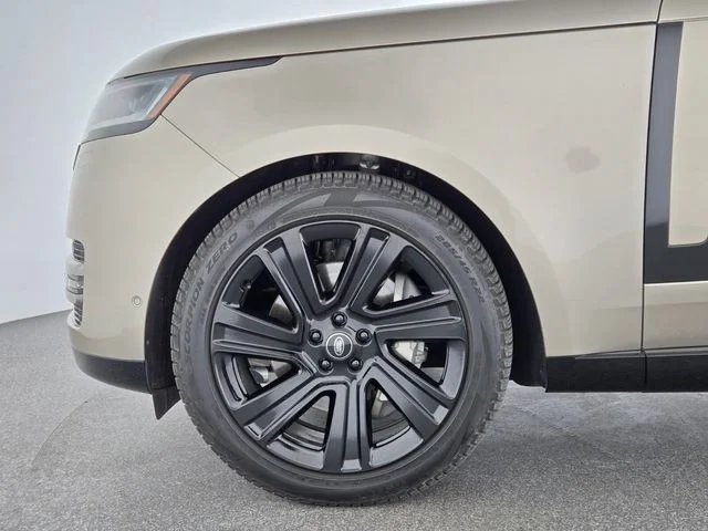 2023 Land Rover Range Rover SE - Photo 9
