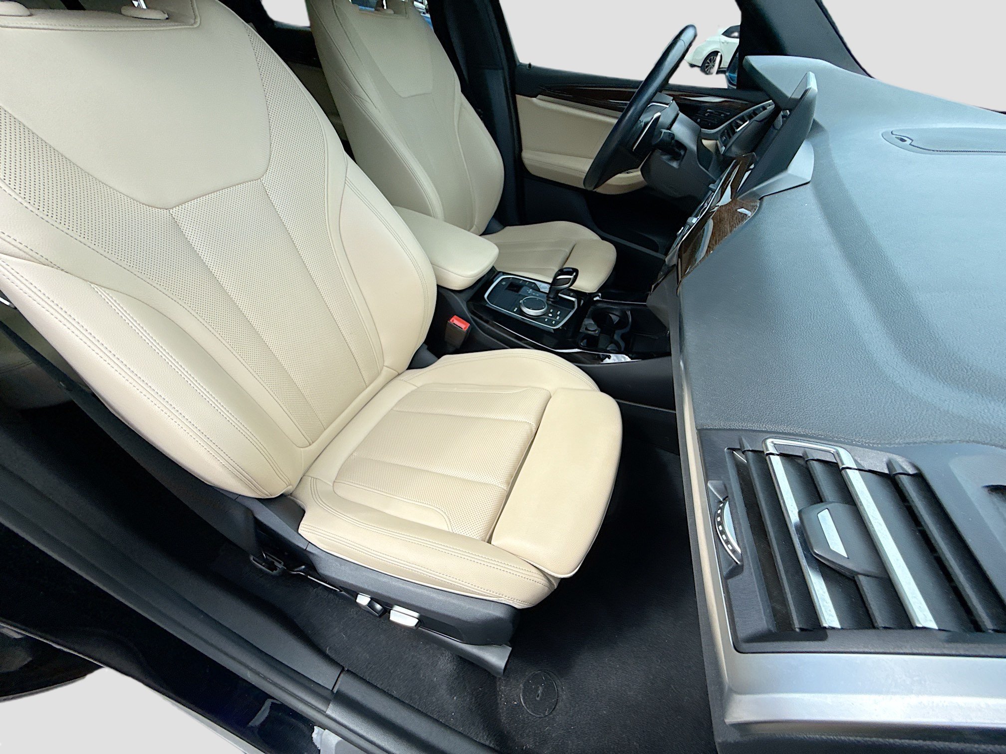 Used 2023 Jet Black BMW sDrive30i image 14